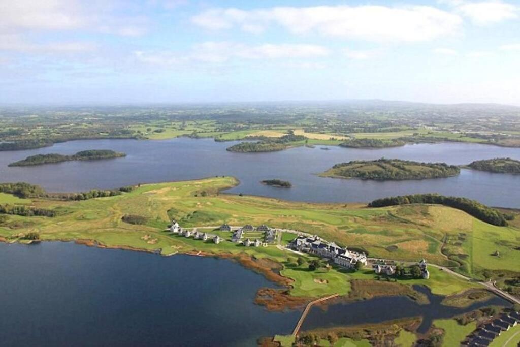 Dovecote Lodge On The 5 Star Lough Erne Resort Ballycassidy Kültér fotó